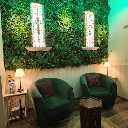 La Cadanise, Du Parc 3* Saint-Éloy-les-Mines