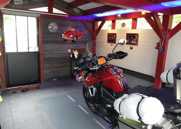 La Cadanise, Du Parc Guest house 3*