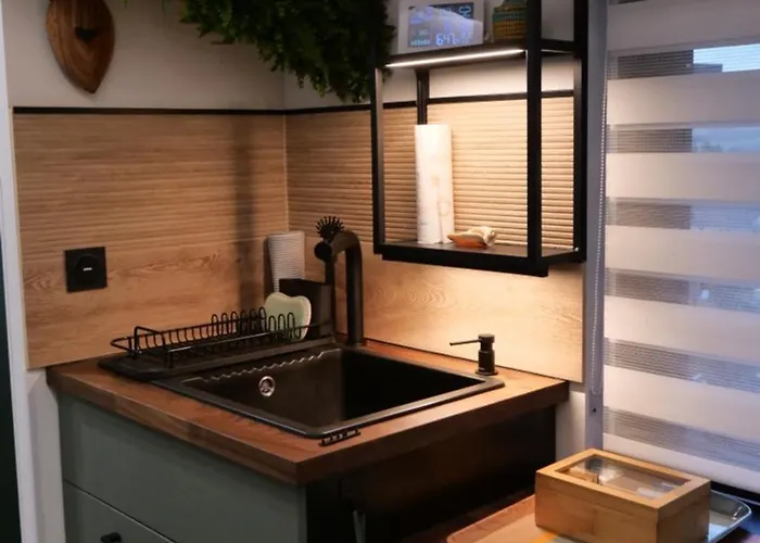 La Cadanise, Du Parc Guest house 3*